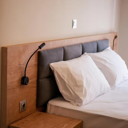 Aparthotel Maria Nea Vrasna