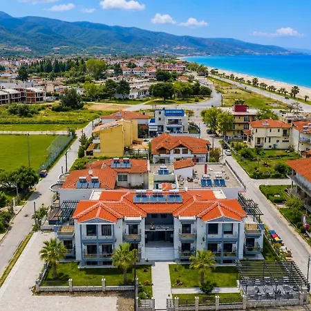 Maria Aparthotel 3*