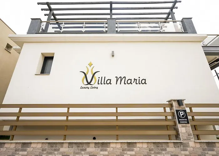 Maria Aparthotel 3*