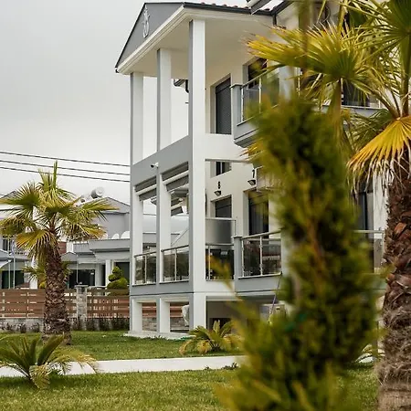 Maria Lejlighedshotel Vrasná